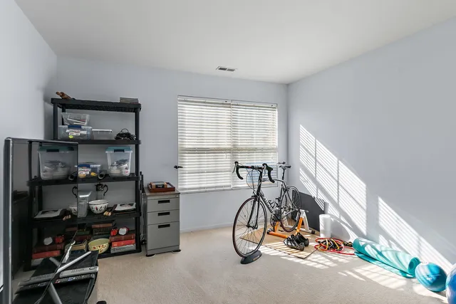 $279,000 | 2706 Kendall Crossing, McHenry, IL 60051