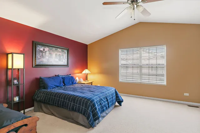 $279,000 | 2706 Kendall Crossing, McHenry, IL 60051