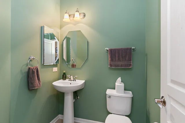 $279,000 | 2706 Kendall Crossing, McHenry, IL 60051