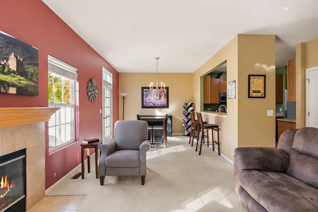 $279,000 | 2706 Kendall Crossing, McHenry, IL 60051