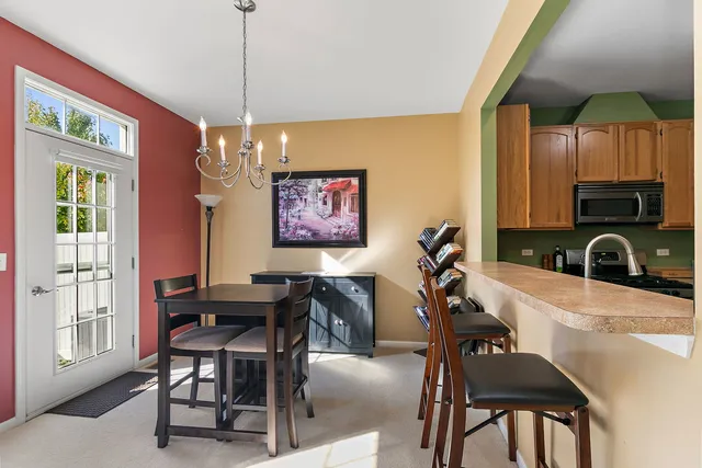 $279,000 | 2706 Kendall Crossing, McHenry, IL 60051