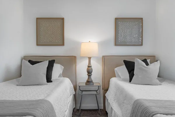 $2,150 | 4250 Lakewood Road, Unit 101, Palm Springs, FL 33461