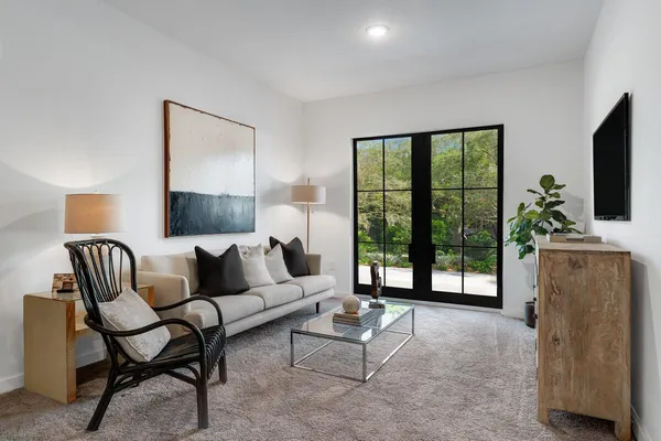 $2,150 | 4250 Lakewood Road, Unit 101, Palm Springs, FL 33461