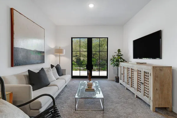 $2,150 | 4250 Lakewood Road, Unit 101, Palm Springs, FL 33461