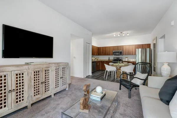 $2,150 | 4250 Lakewood Road, Unit 101, Palm Springs, FL 33461