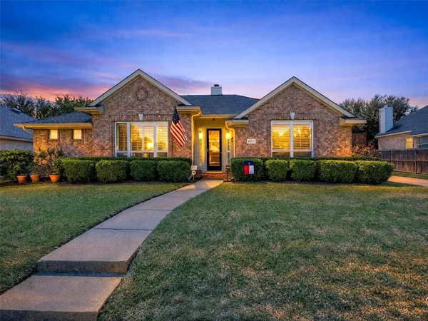 $450,000 | 10717 Brandenberg Drive, Frisco, TX 75035