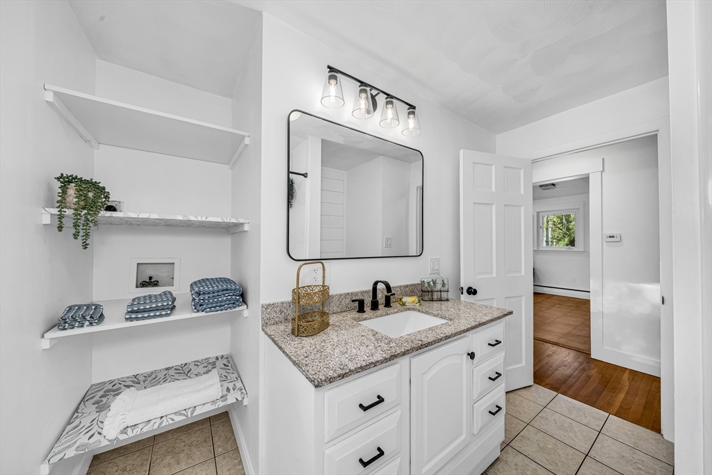 2 Bailey Street Methuen, MA 01844 - Photo 22 of 31