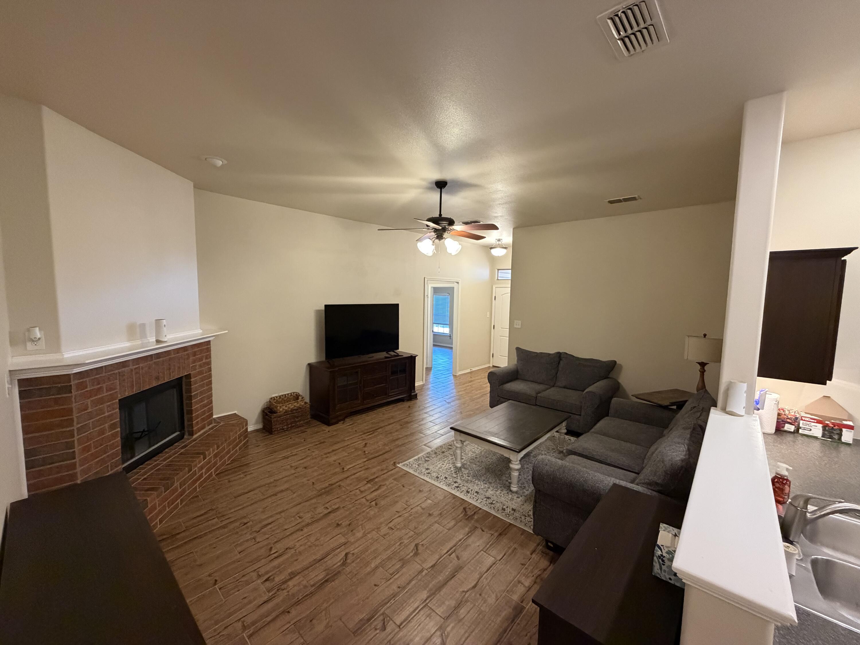 6907 94th Street Lubbock, TX 79424 - Photo 2 of 13 IMG_5288