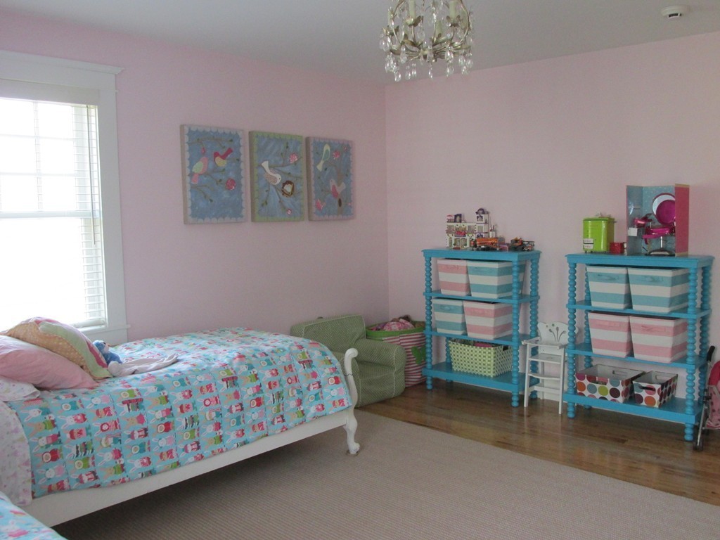 13 Pigeon Hill Road Weston, MA 02493 - Photo 17 of 28 Gallery Image 17