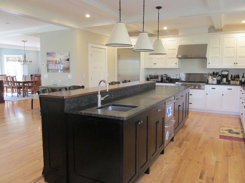 13 Pigeon Hill Road Weston, MA 02493 - Photo 10 of 28 Gallery Image 10