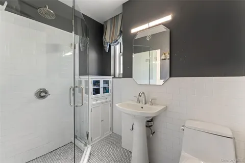 $699,000 | 25 Parkview Avenue, Unit 3A, Bronxville, NY 10708