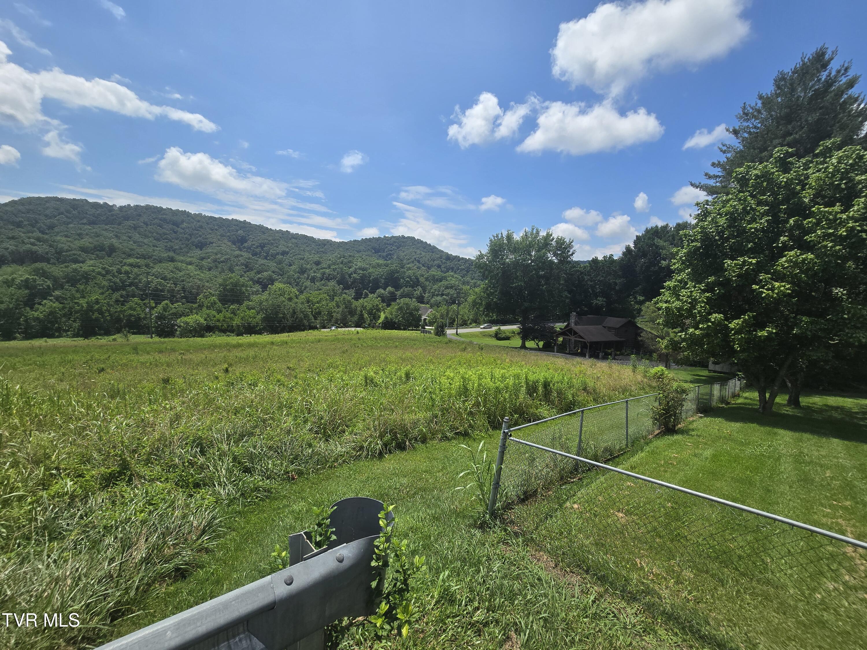 321 Raytheon Road Bristol, TN 37620 - Photo 7 of 11 20260707_124058