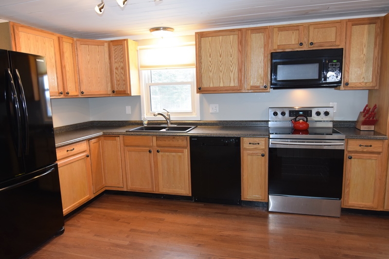 295 Maple Street Bethlehem, NH 03574 - Photo 3 of 25 Gallery Image 3