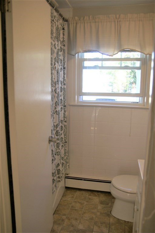 39 Elmfield Road Framingham, MA 01701 - Photo 12 of 27