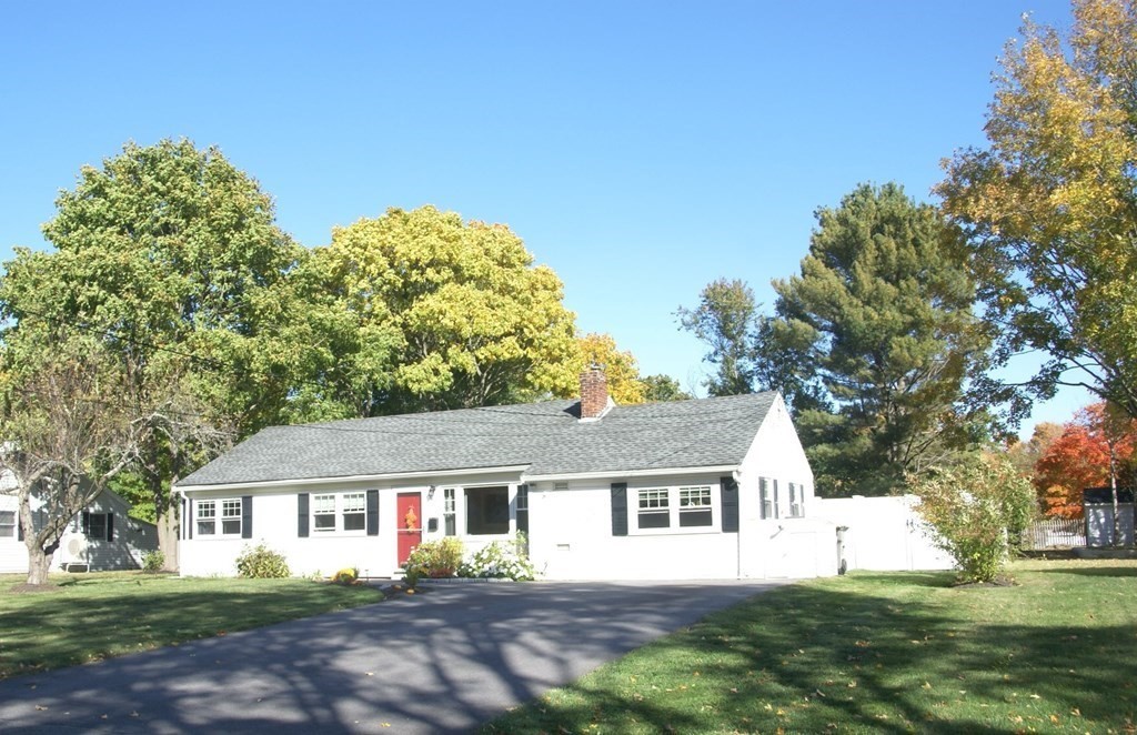 39 Elmfield Road Framingham, MA 01701 - Photo 2 of 27