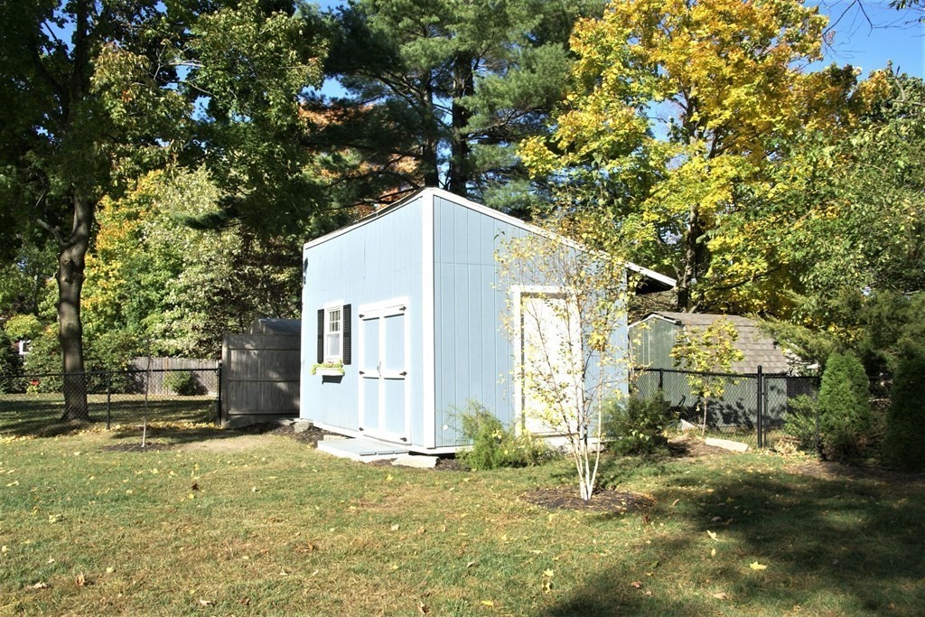 39 Elmfield Road Framingham, MA 01701 - Photo 24 of 27