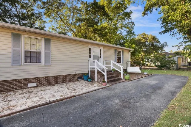 $530,000 | 626 3rd Avenue South, Surfside Beach, SC 29575