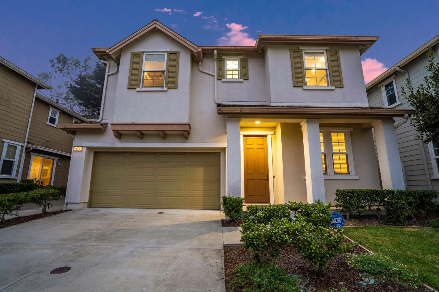 117 Cypress Street Pacifica, CA 94044 - Photo 33 of 40 a front view of a house