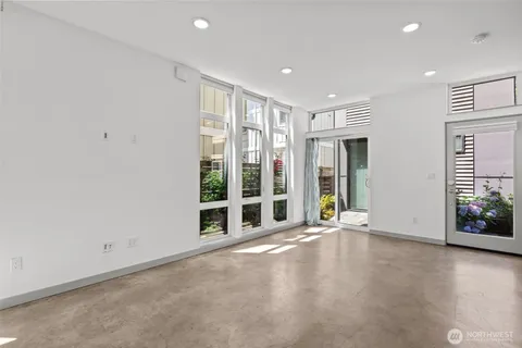 $600,000 | 6612 Corson Avenue South, Unit C, Seattle, WA 98108