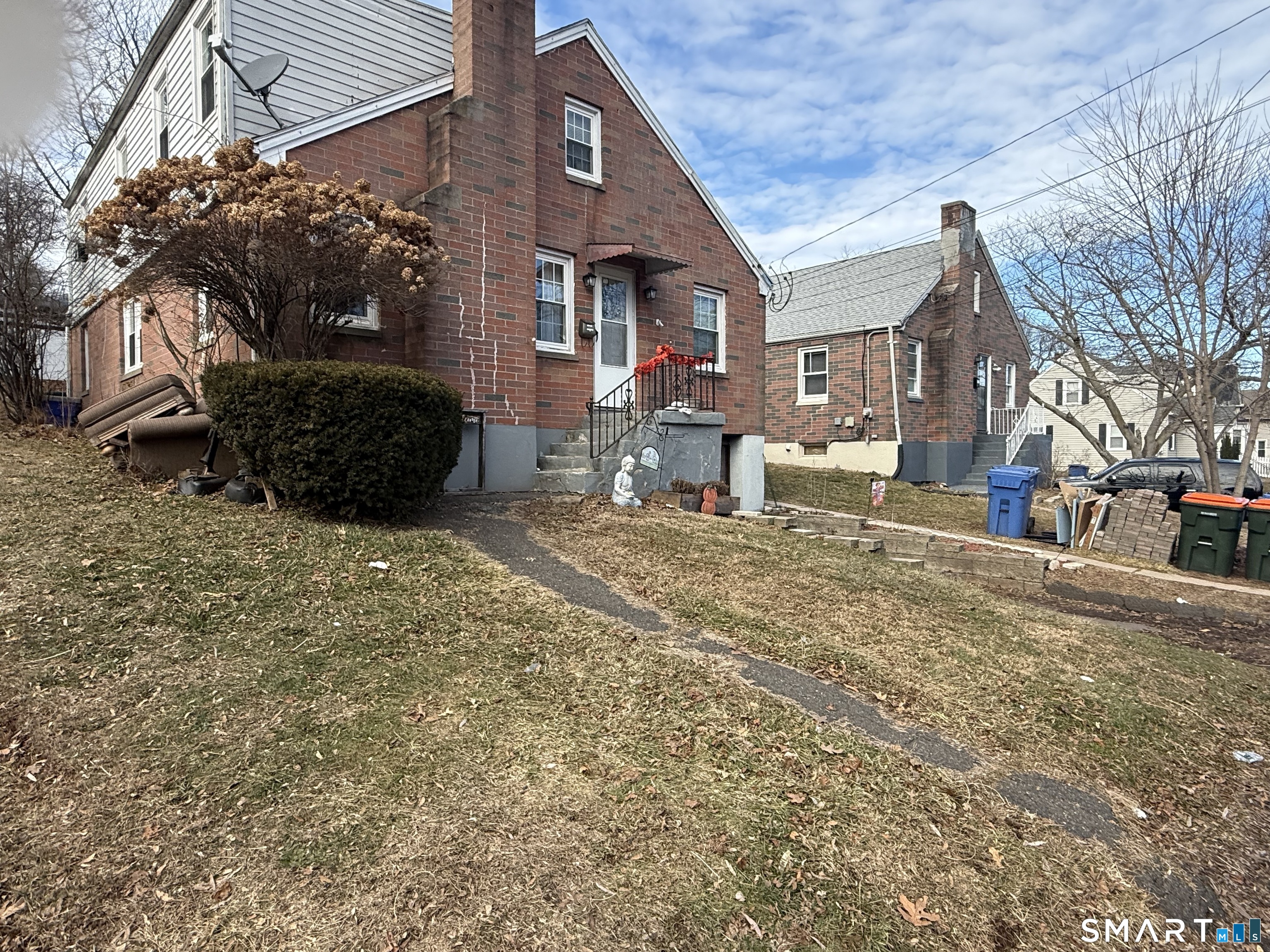 203 Spring Street Meriden, CT 06451 - Photo 2 of 19