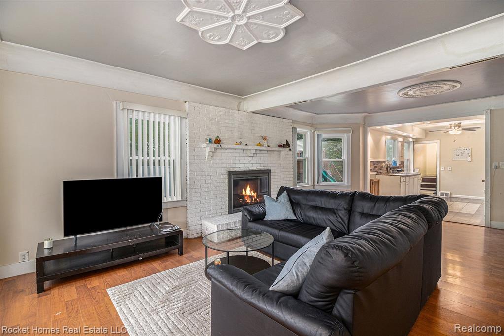 4011 Hannan Road Wayne, MI 48184 - Photo 6 of 34
