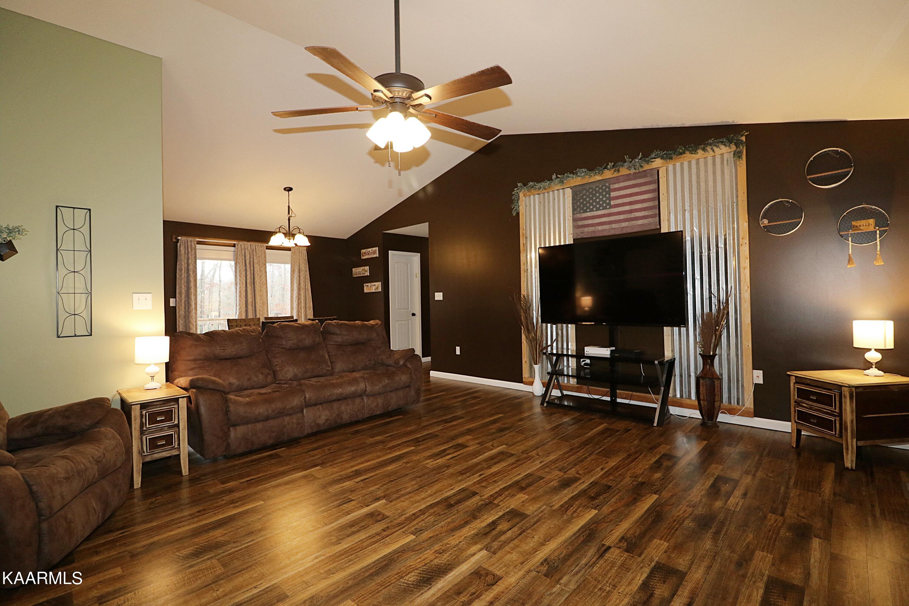 1190 Toomey Road Oneida, TN 37841 - Photo 6 of 31 094A8876
