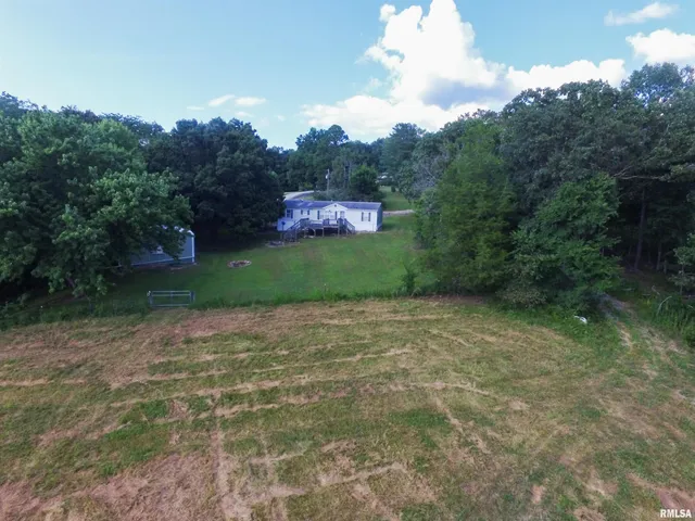 $300,000 | 661-bassett 661-bassett South Road, Unit 653K, Elizabethtown, IL 62931