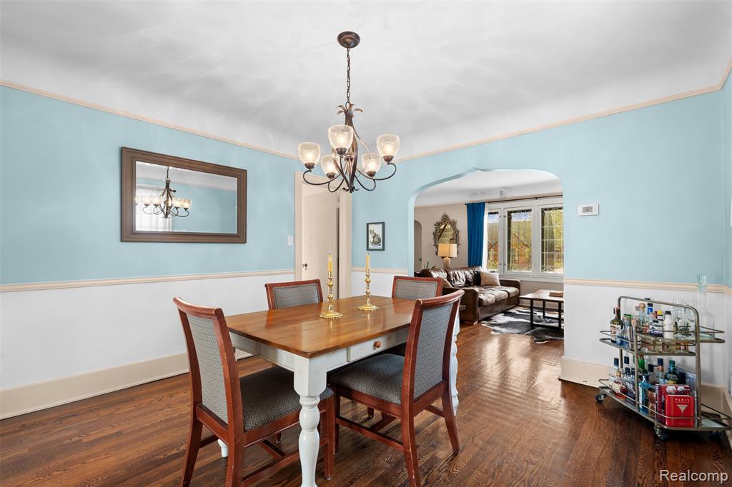 414 Cloverly Road Grosse Pointe Farms, MI 48236 - Photo 16 of 60