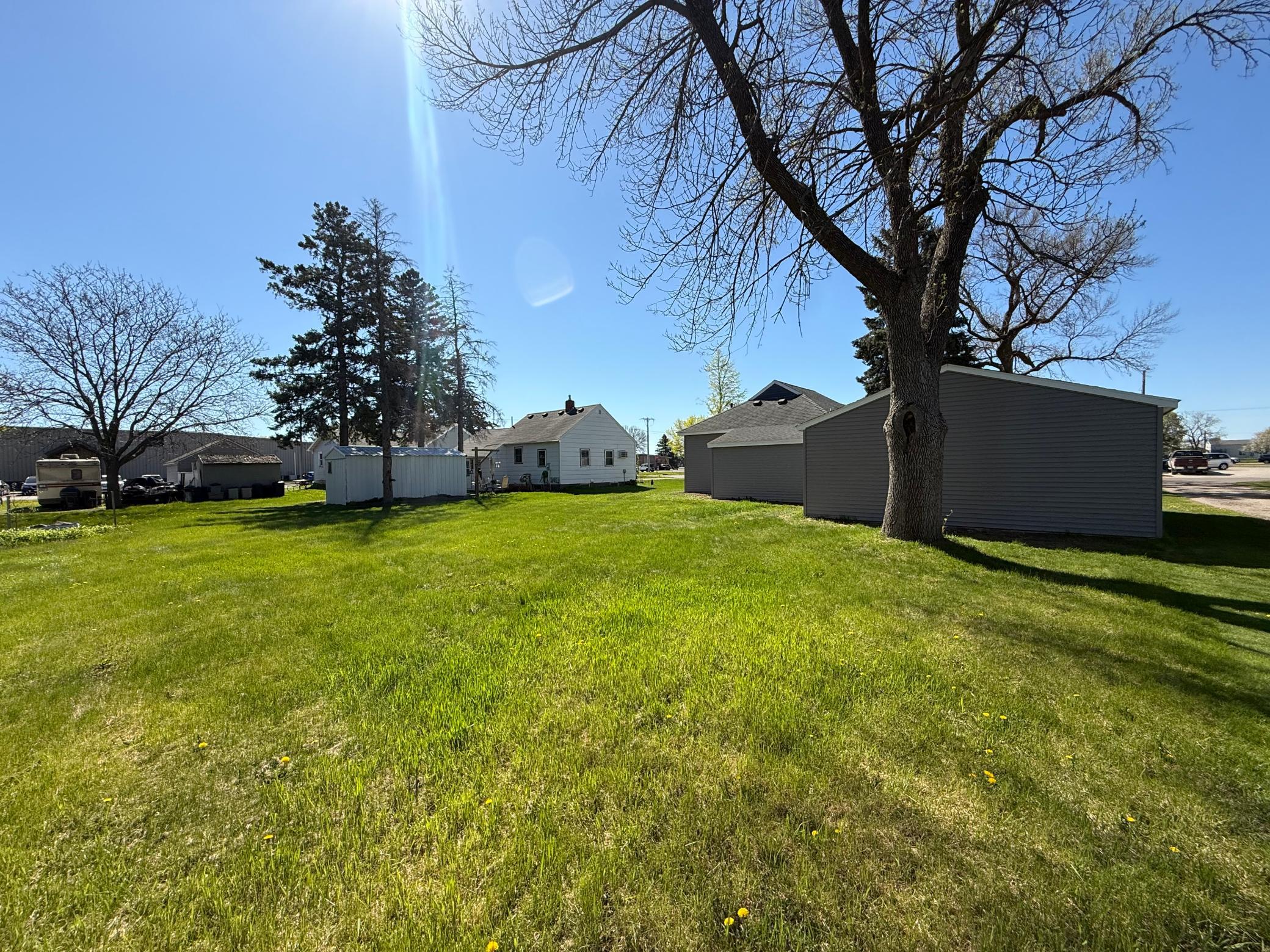 729 East Ripley Street Litchfield, MN 55355 - Photo 22 of 24