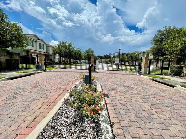 $2,400 | 7522 Aloma Pines Court, Winter Park, FL 32792