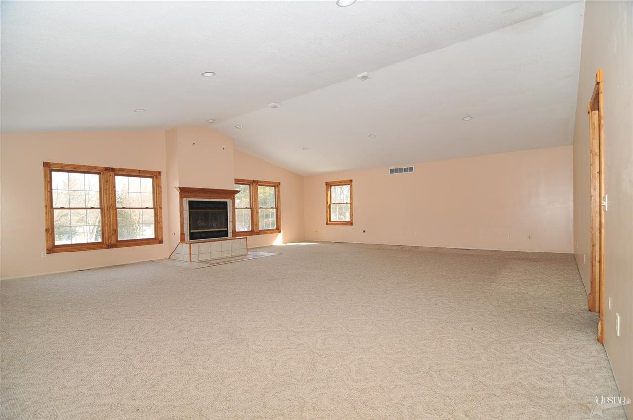 1620 Gillieron Road Fort Wayne, IN 46825 - Photo 6 of 21