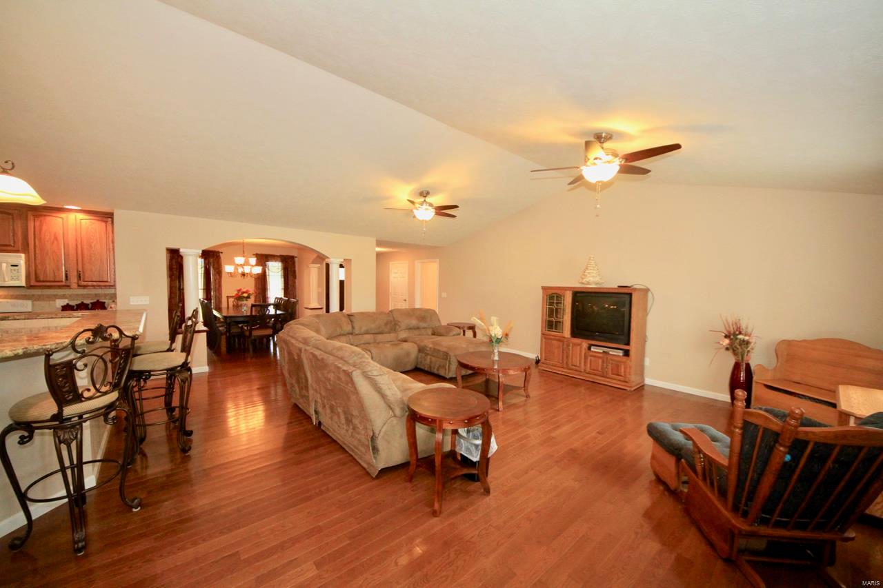 13835 Allen Road Carterville, IL 62918 - Photo 11 of 50 Gallery Image 11