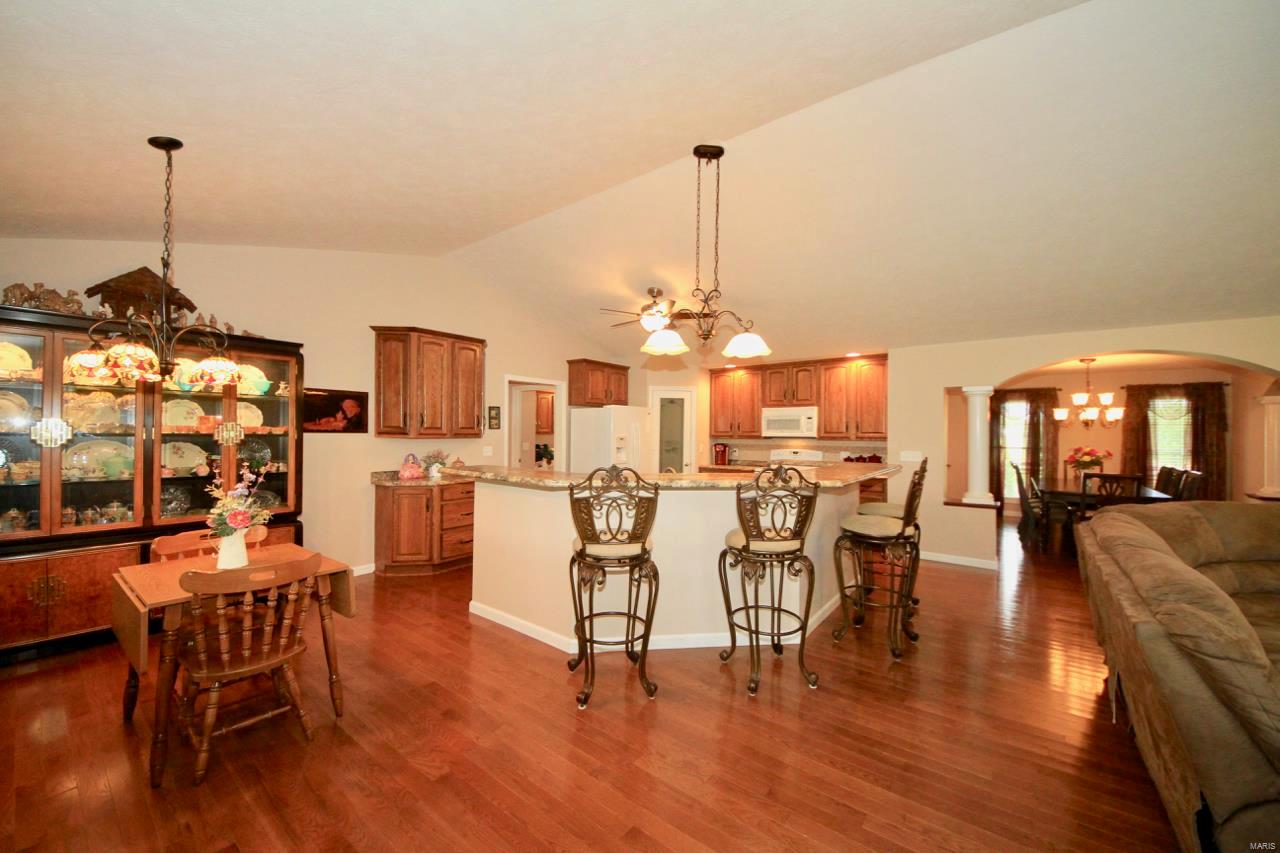 13835 Allen Road Carterville, IL 62918 - Photo 13 of 50 Gallery Image 13