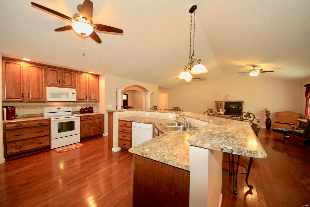 13835 Allen Road Carterville, IL 62918 - Photo 15 of 50 Gallery Image 15