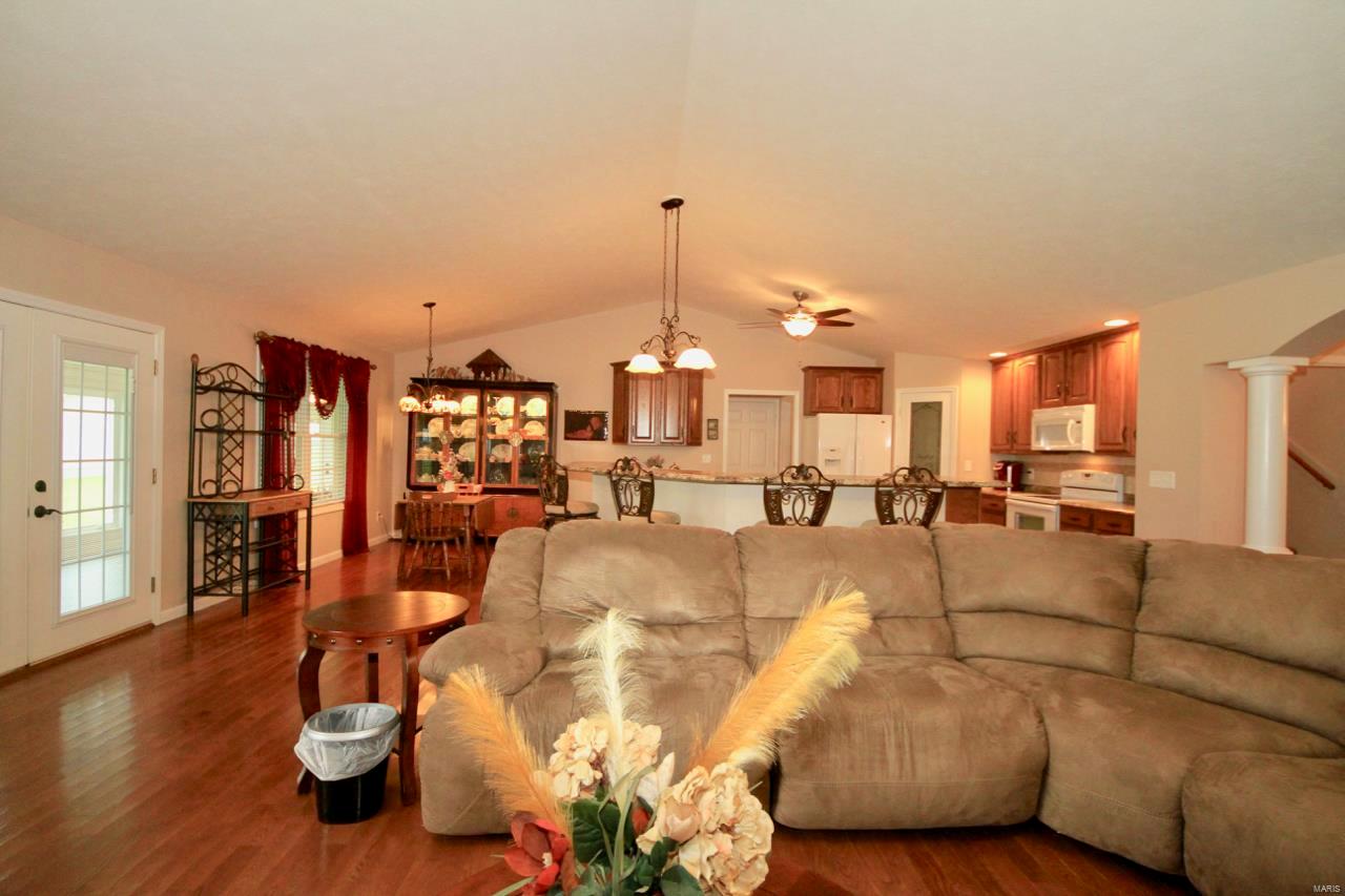 13835 Allen Road Carterville, IL 62918 - Photo 6 of 50 Gallery Image 6