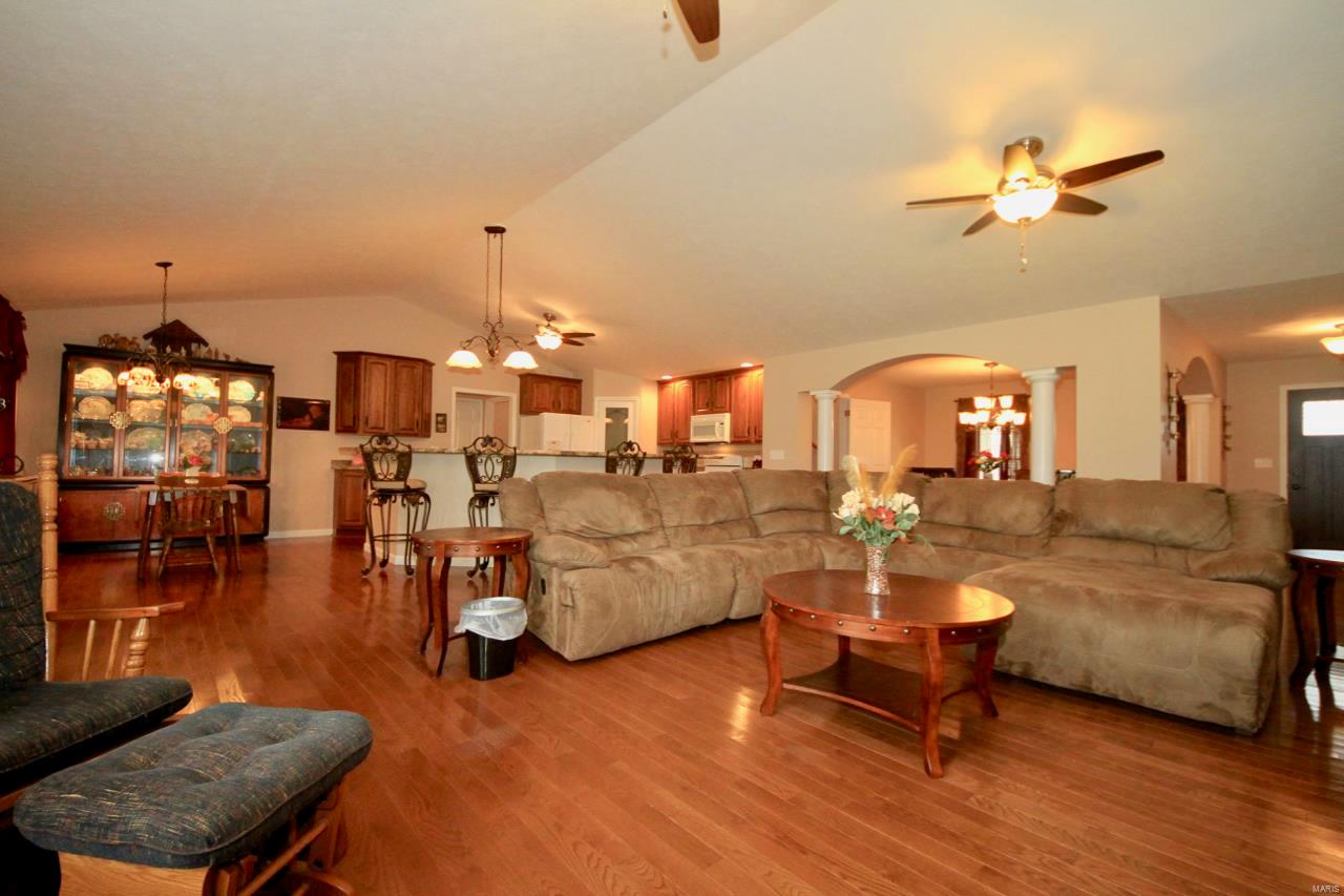 13835 Allen Road Carterville, IL 62918 - Photo 8 of 50 Gallery Image 8