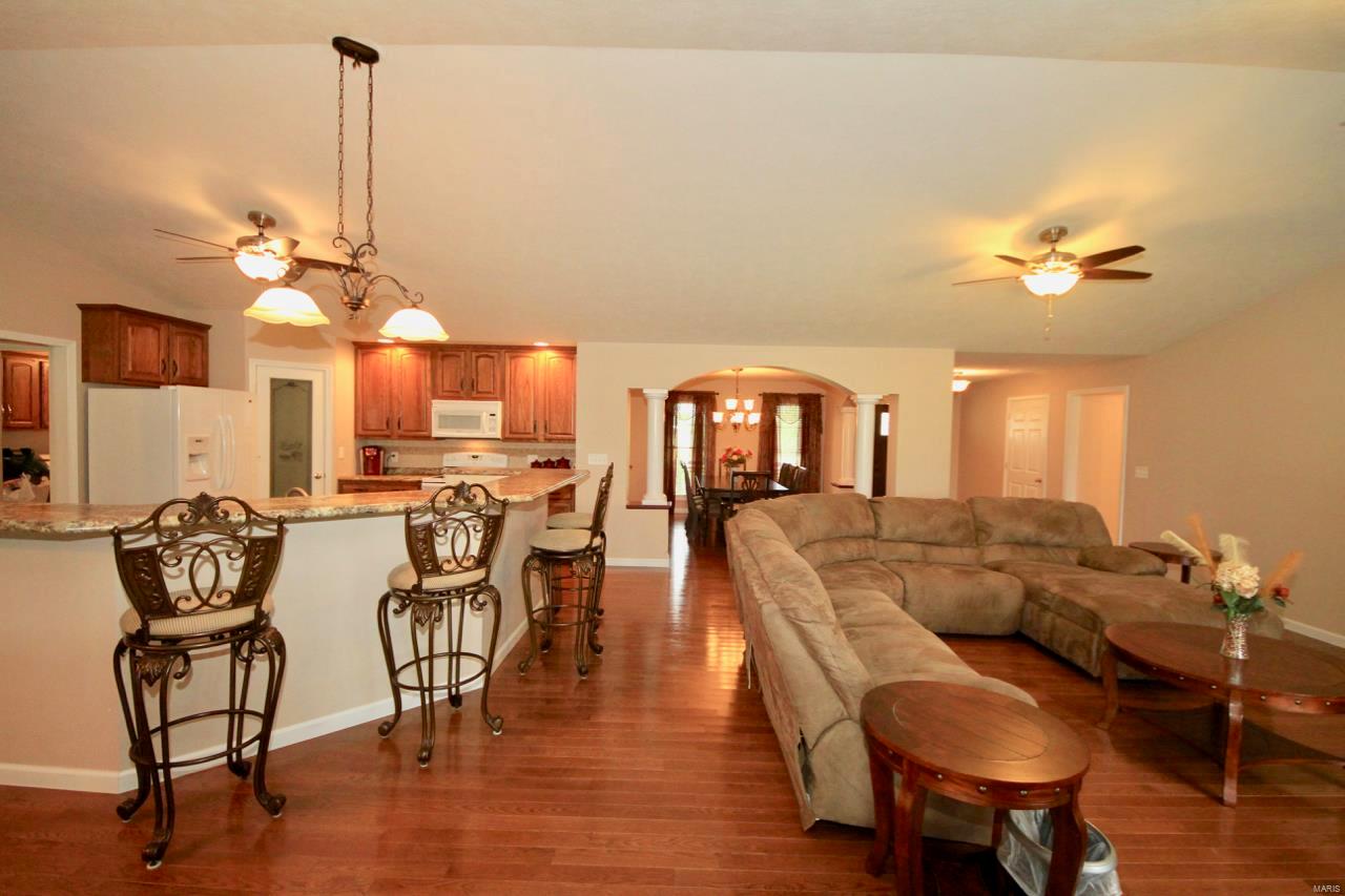 13835 Allen Road Carterville, IL 62918 - Photo 9 of 50 Gallery Image 9