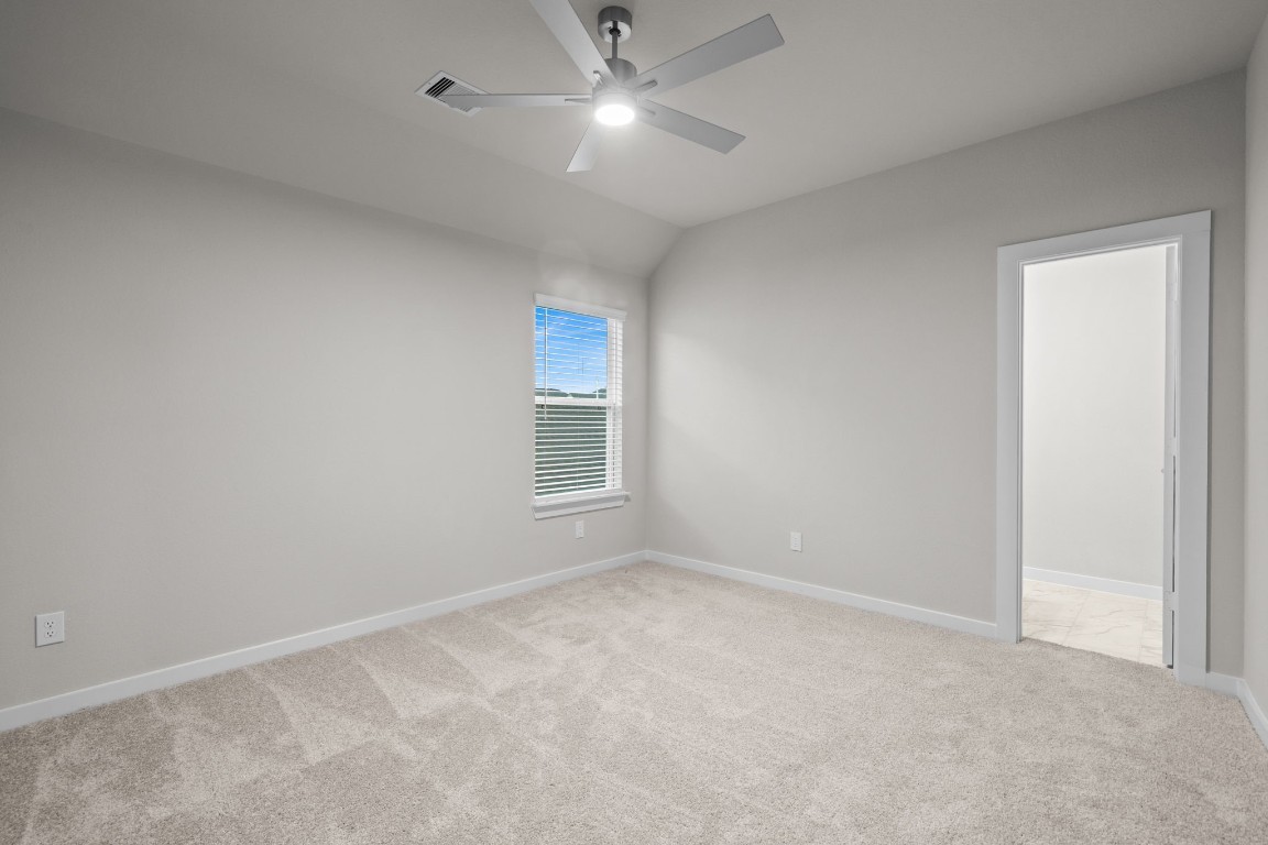 3414 Everglade Lane Rosenberg, TX 77471 - Photo 9 of 29 a view of an empty room with a window