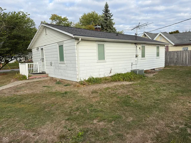 $199,900 | 1525 South East Street, Lebanon, IN 46052