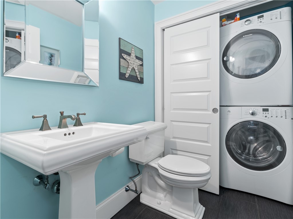 766 Main Street Warren, RI 02885 - Photo 18 of 37