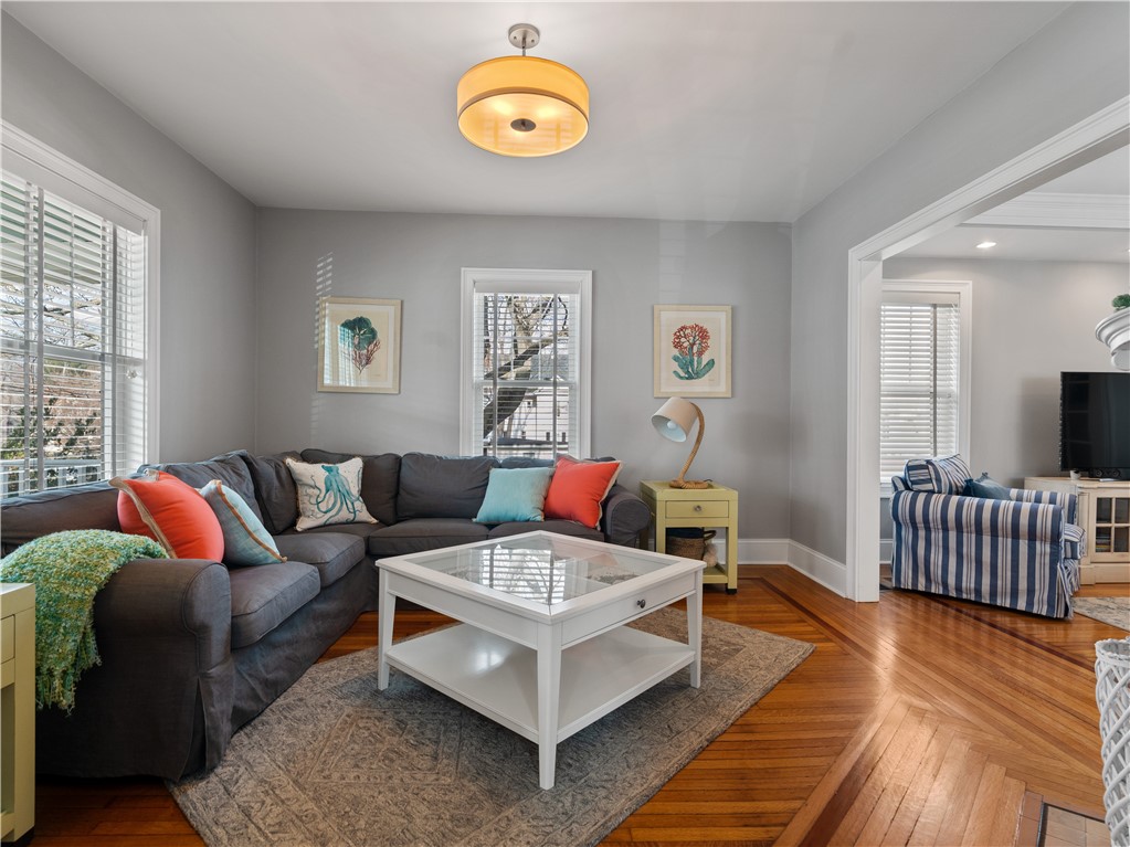 766 Main Street Warren, RI 02885 - Photo 10 of 37