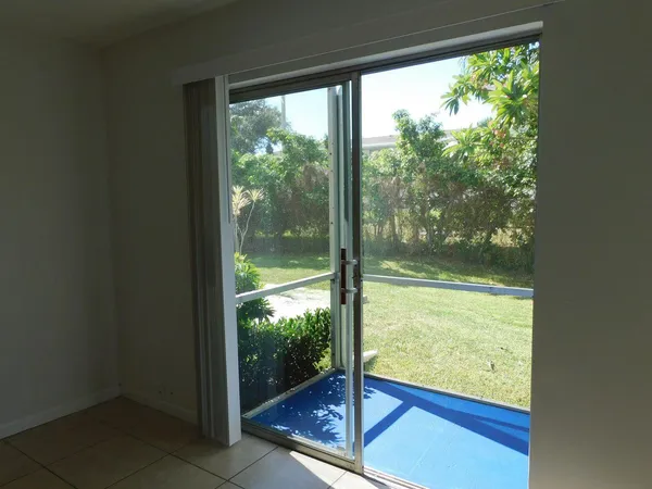 $1,700 | 640 Southeast 2nd Avenue, Unit 107, Boynton Beach, FL 33435