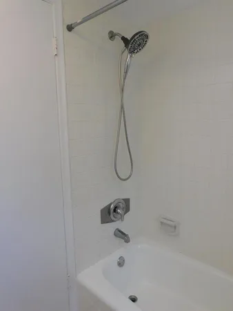 $1,700 | 640 Southeast 2nd Avenue, Unit 107, Boynton Beach, FL 33435