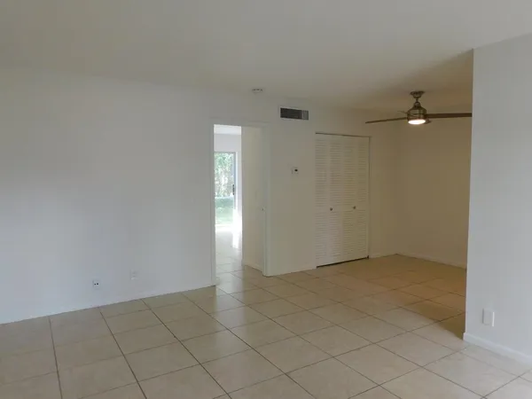 $1,700 | 640 Southeast 2nd Avenue, Unit 107, Boynton Beach, FL 33435
