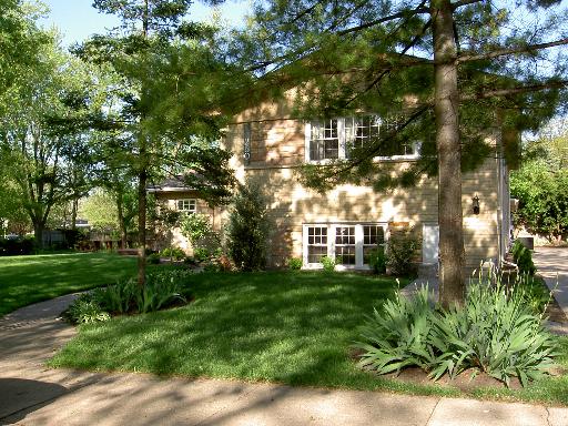 250 Locust Road Wilmette, IL 60091 - Photo 1 of 1