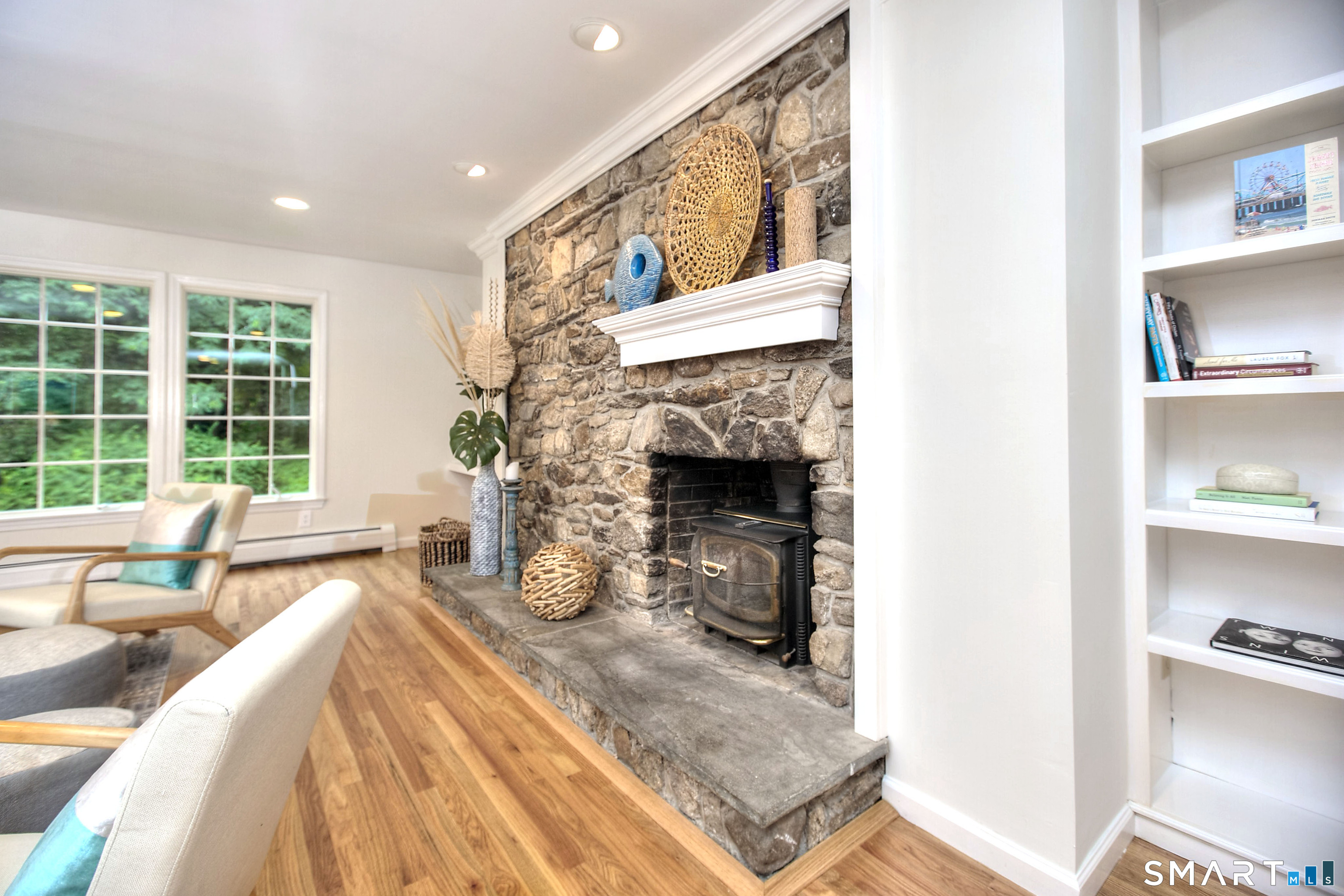 4 North Valley Road Ridgefield, CT 06877 - Photo 6 of 40