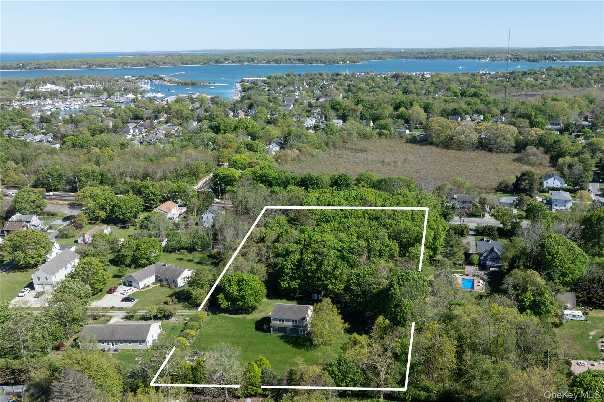427 Sound Road Greenport, NY 11944 - Photo 11 of 13