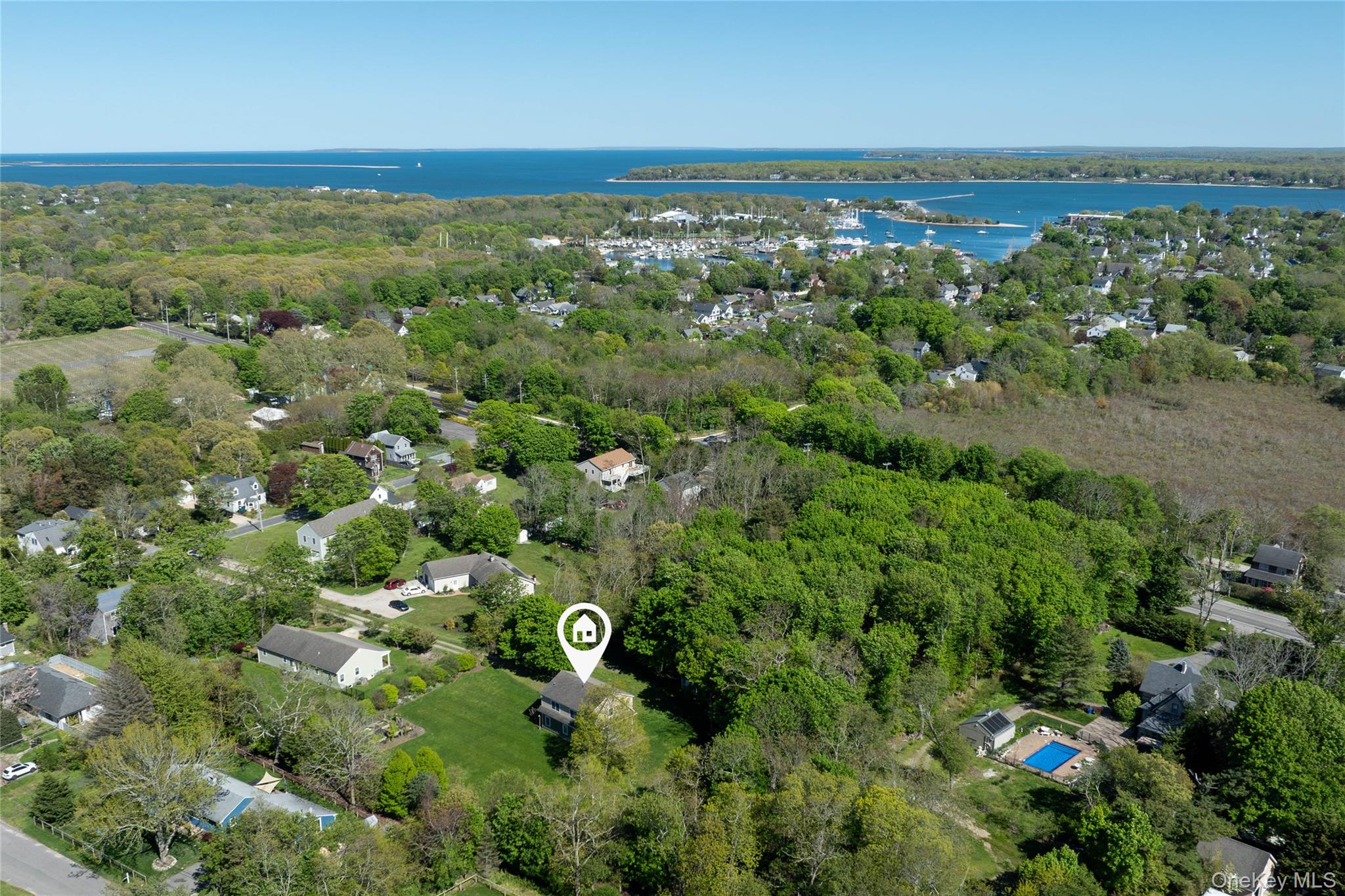 427 Sound Road Greenport, NY 11944 - Photo 12 of 13