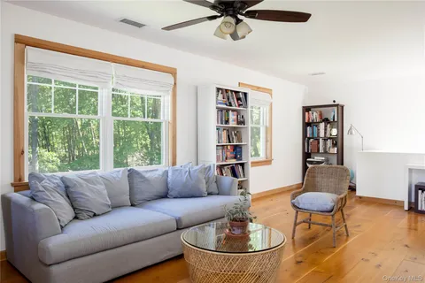 $985,000 | 427 Sound Road, Greenport, NY 11944