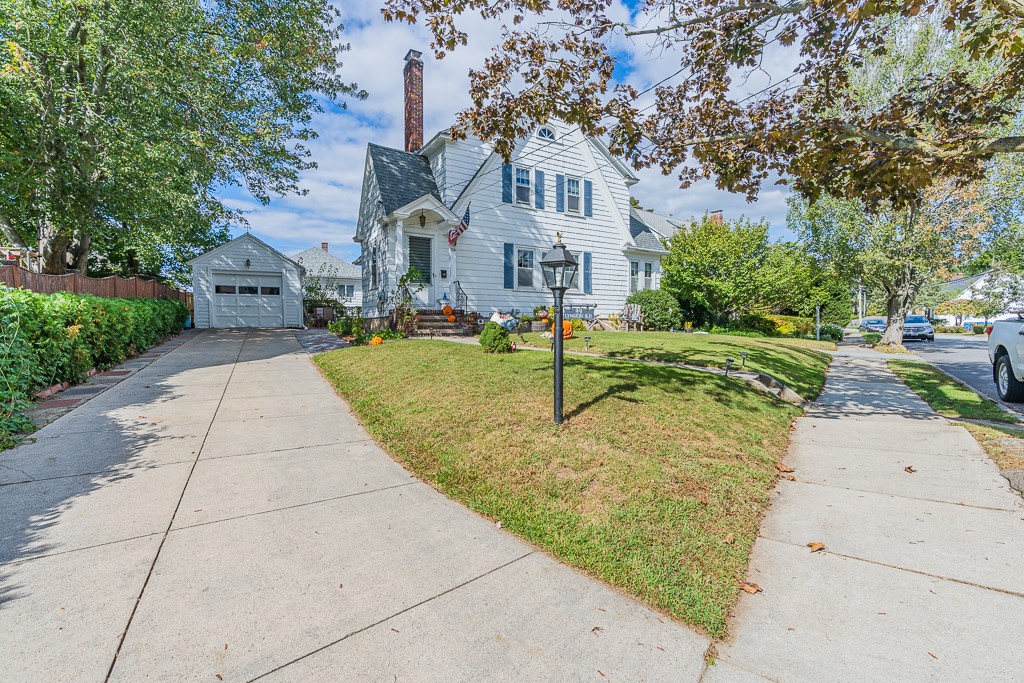 99 Lyndon Road Cranston, RI 02905 - Photo 1 of 29